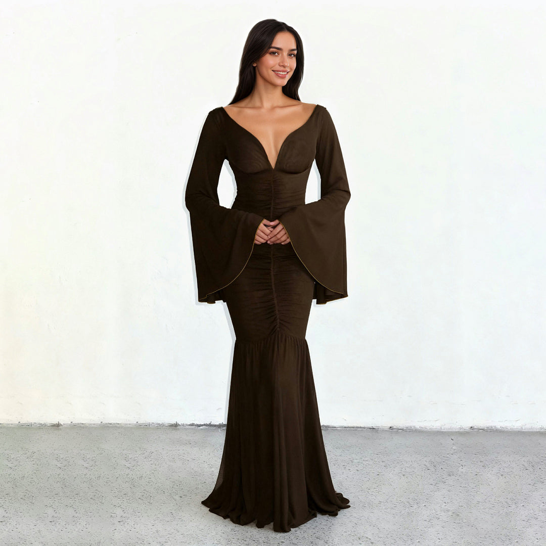 Damen nan gerafftes Maxikleid mit V-Ausschnitt, Trompetenärmeln und Stufenrüsche Echo Archiv