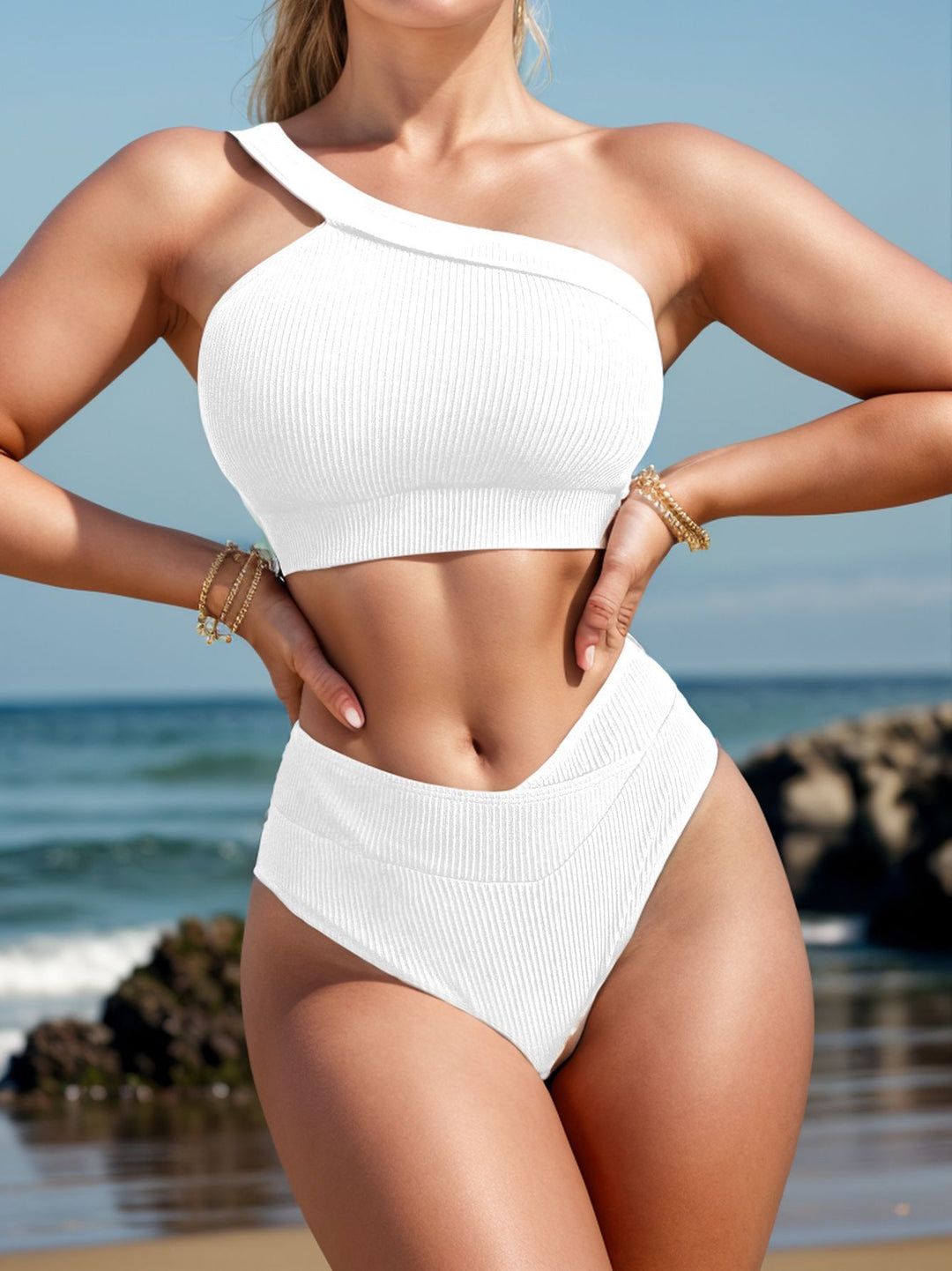 Damen Sport-Bikini mit asymmetrischem Oberteil und hohem Bund Echo Archiv