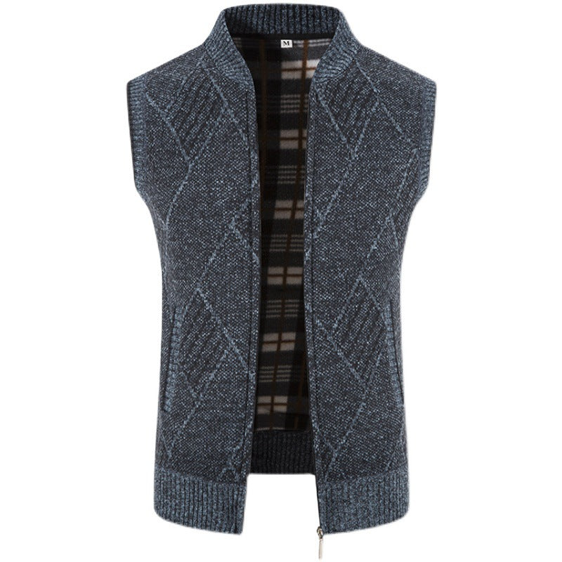 Herren Strickjacke ohne Ärmel mit modernem Zopfmuster Echoarchiv