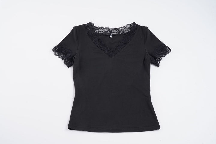 Damen T-Shirt mit Spitzenbesatz und V-Ausschnitt Echo Archiv