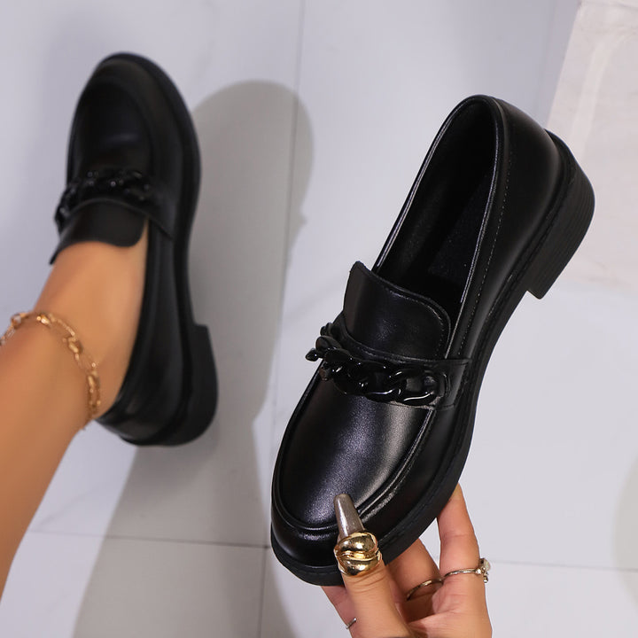 Damen nan Lack-Loafer mit auffälligem Kettendetail und gepolsterter Plateau-Laufsohle Echo Archiv