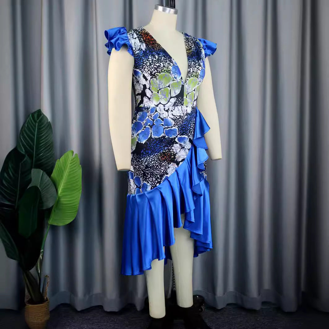 Damen Festliches Kleid mit voluminösem Rüschensaum und tiefem V-Ausschnitt Echo Archiv