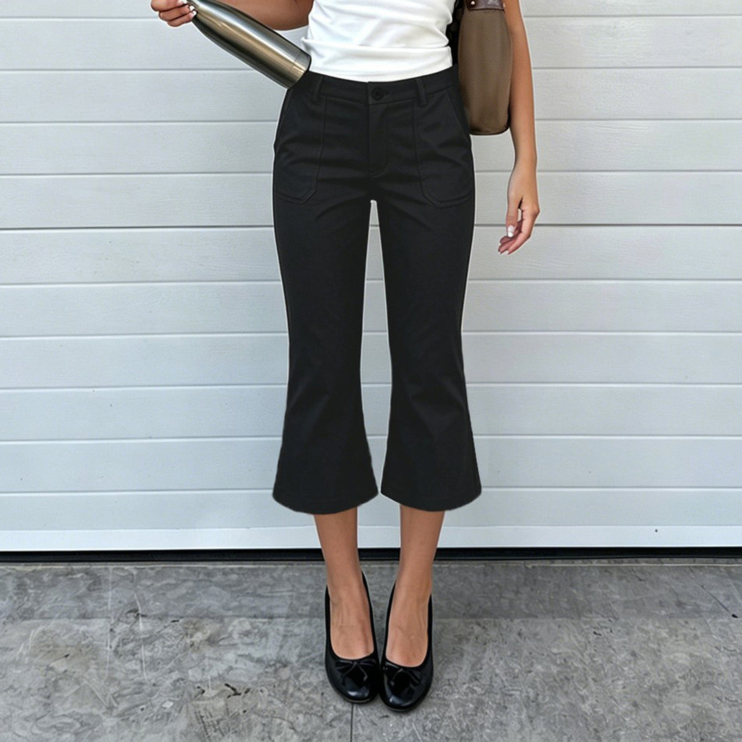 Damen Verkürzte ausgestellte Stretch-Hose mit aufgesetzten Taschen – Avélisse