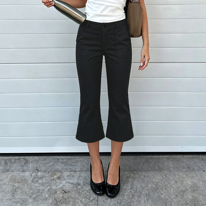 Damen Verkürzte ausgestellte Stretch-Hose mit aufgesetzten Taschen – Avélisse