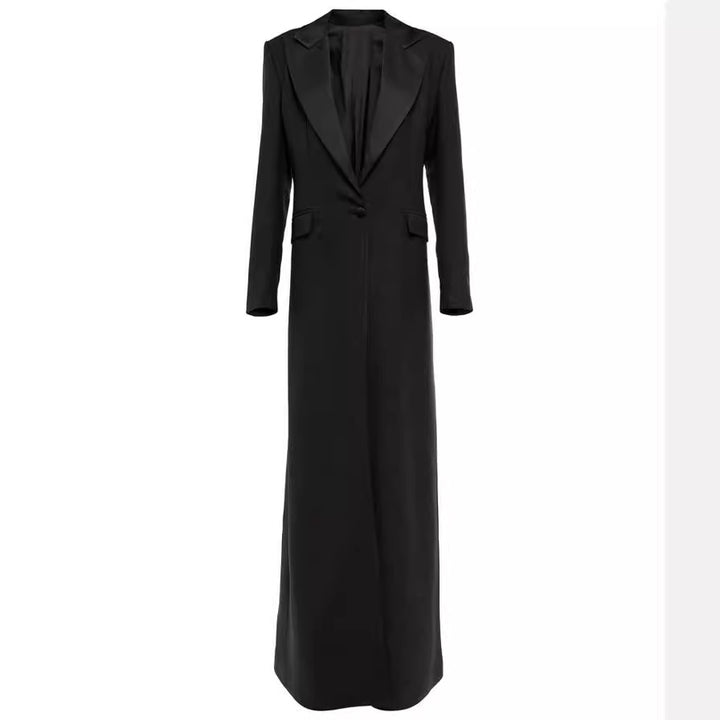 Damen Maxikleid im Smokingsakko‑Stil mit tiefem V‑Ausschnitt und tailliertem Ein‑Knopf‑Verschluss Echoarchiv