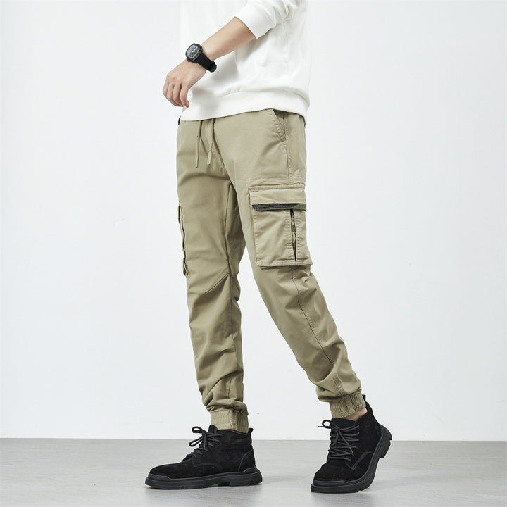 Herren funktionale Cargo-Hose mit elastischen Bündchen und zahlreichen praktischen Taschen Echoarchiv