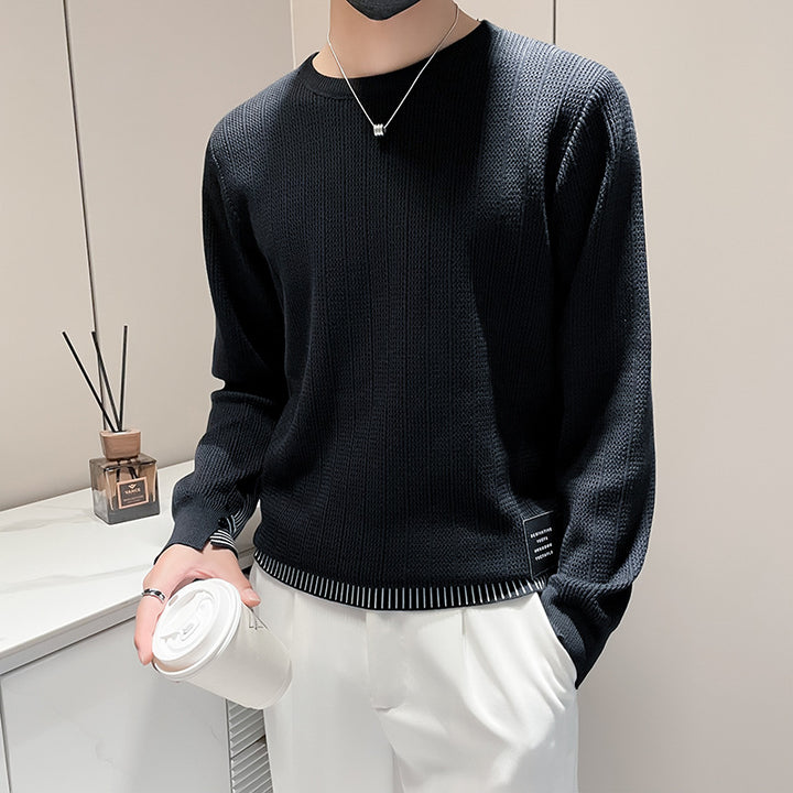 Herren Feinstrick-Pullover mit dezenter Rippenstruktur und kontrastiertem Saum Echoarchiv