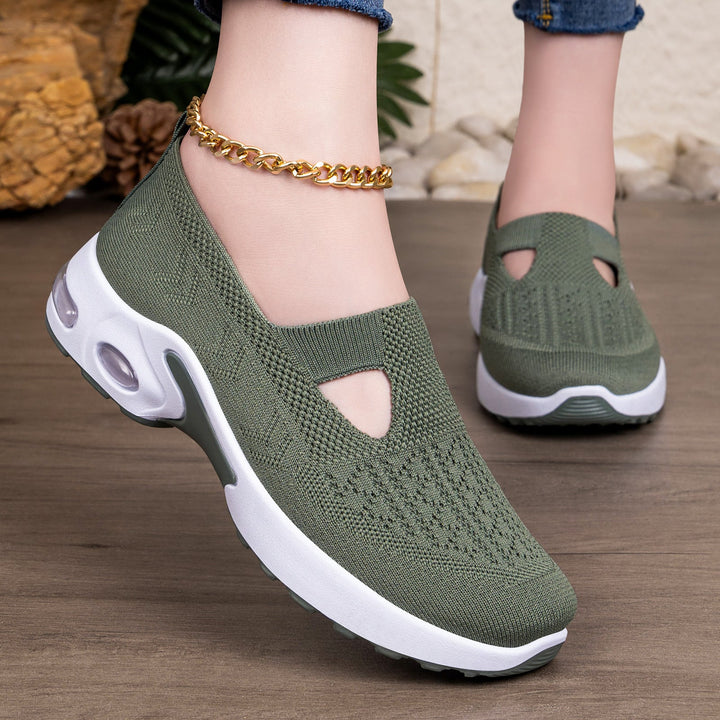 Damen Sportliche Slip-On Sneakers mit komfortabler Strobel-Konstruktion und atmungsaktivem Obermaterial Echo Archiv