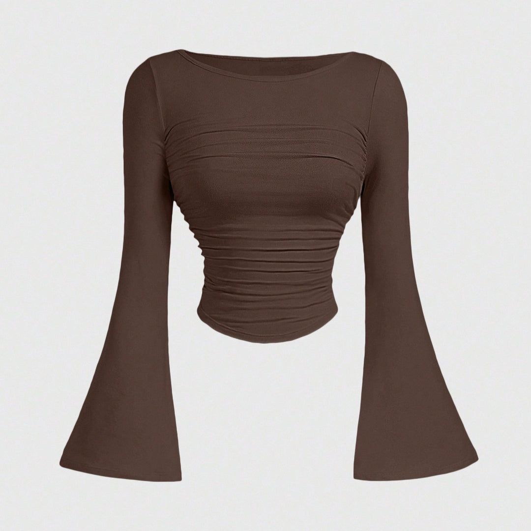 Damen Figurbetontes Langarmshirt mit Carmenausschnitt, gerafftem Rumpf und Trompetenärmeln – Avérine