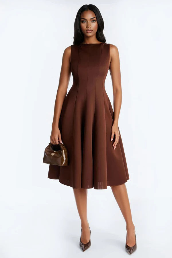Damen Elegantes zeitloses Cocktailkleid mit schwingendem Rock und minimalistischer Silhouette Echo Archiv