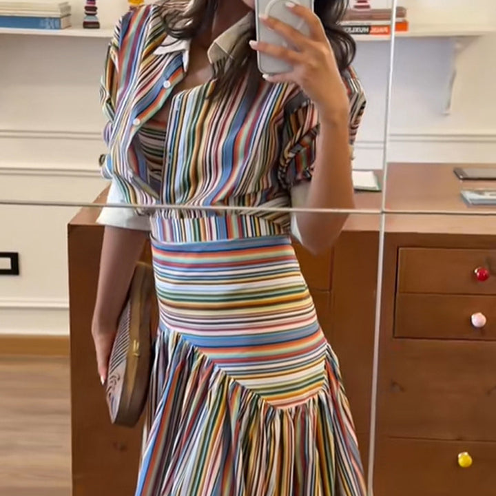 Damen Maxikleid mit Hemdkragen, tailliertem Bund & mehrlagigem Stufenrock Echoarchiv