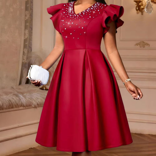 Damen Elegantes Kleid mit funkelndem Strass-Besatz und voluminösen Ärmeln Echo Archiv