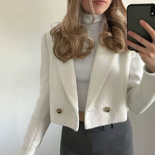 Damen Kurzgeschnittener Bouclé-Tweed-Blazer mit kastiger Silhouette und goldenen Zierknöpfen Echo Archiv