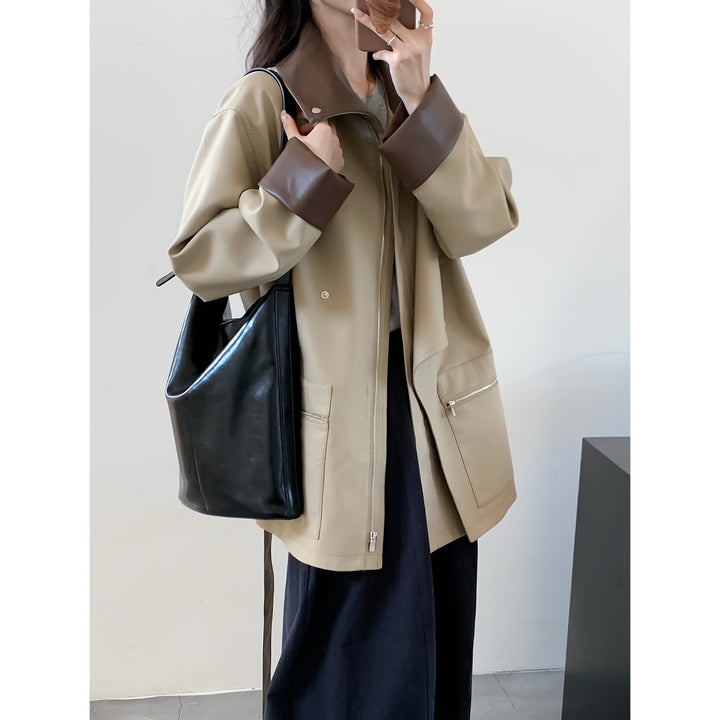 Damen Oversized Trenchcoat mit kontrastierenden Lederbesätzen und Reißverschluss Echoarchiv