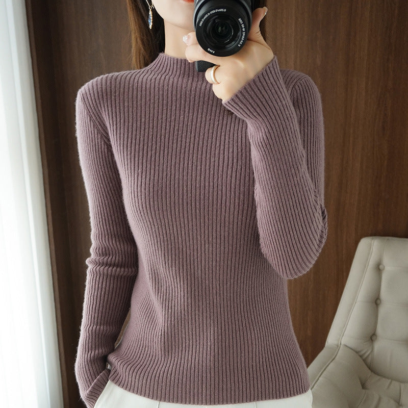 Damen Luxus-Feinstrickpullover mit schmaler Rippenstruktur und kurzem Stehkragen Echoarchiv