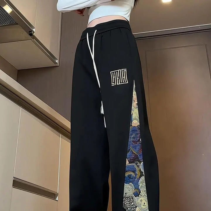 Damen Modische Sporthose mit einzigartigem Seiteneinsatz Echoarchiv