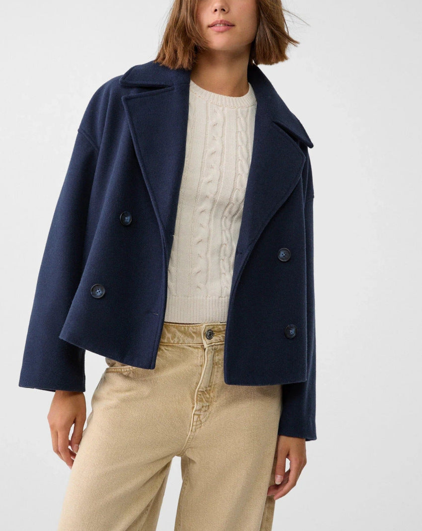 Damen nan kurz geschnittener Zweireiher Wollmix-Peacoat mit überbreitem Revers und kastiger Silhouette Echo Archiv