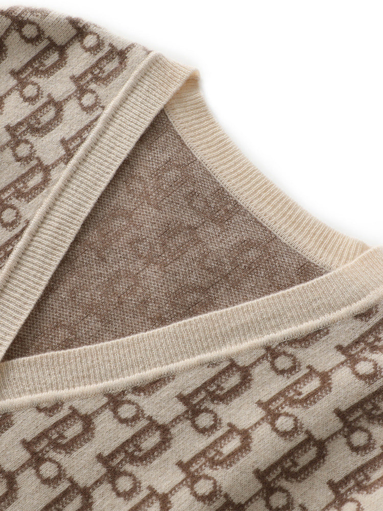 Damen Gemusterter Jacquard-Strickcardigan mit V-Ausschnitt und Perlmuttknöpfen Echoarchiv