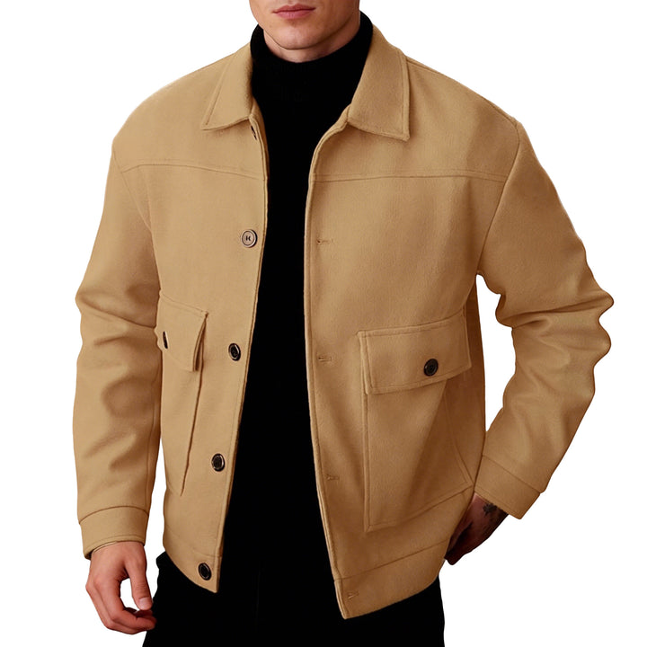 Herren nan kurze Woll-Feldjacke mit Hemdkragen aufgesetzten Pattentaschen und klarer Silhouette Echo Archiv