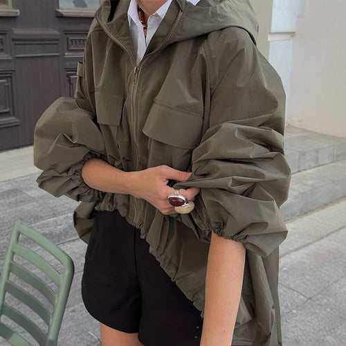 Damen Oversize-Utility-Kapuzenjacke mit Tunnelzug, Pattentaschen und elastischen Bündchen Echoarchiv