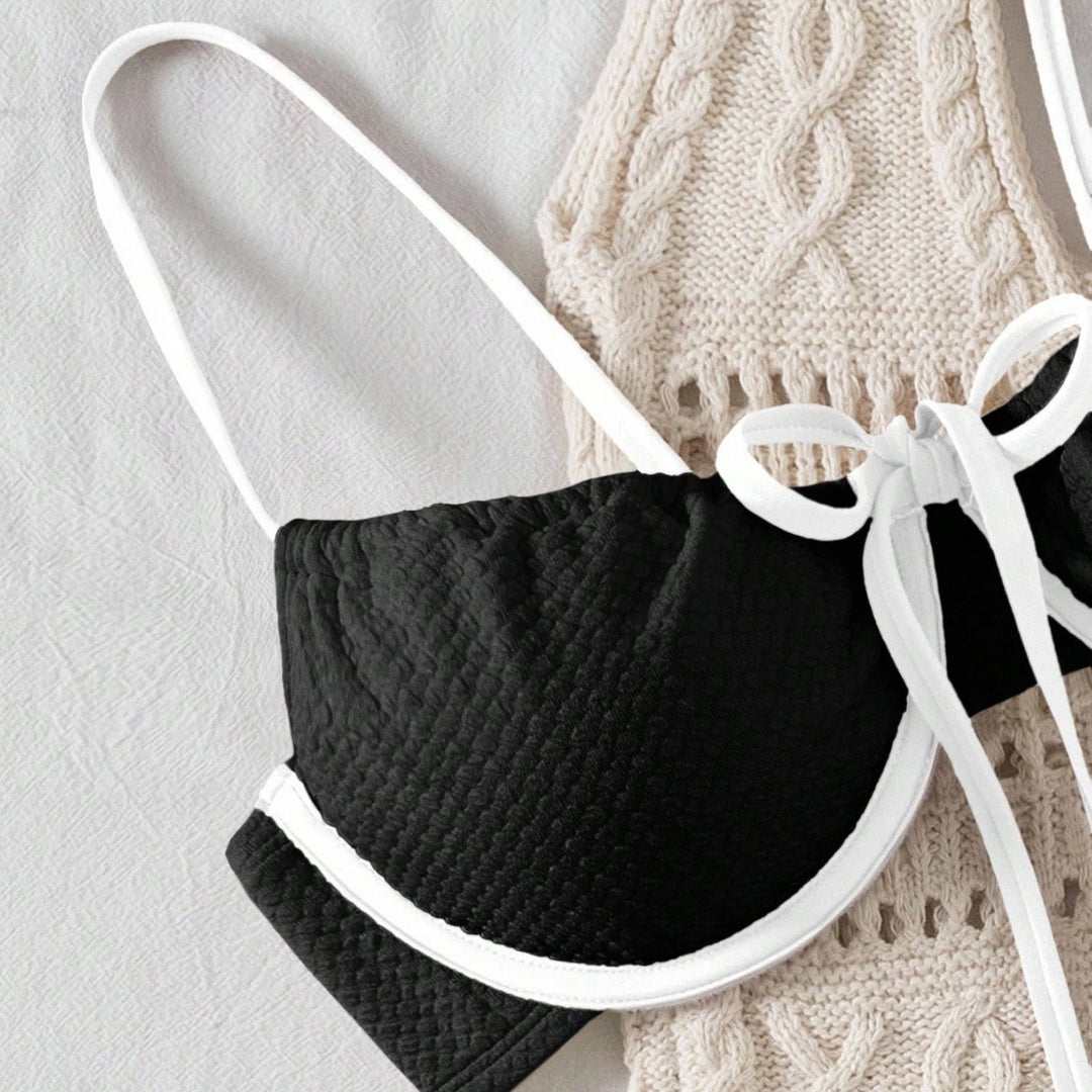 Damen Bikiniset mit feinem Wellenmuster und verstellbaren Trägern Echo Archiv