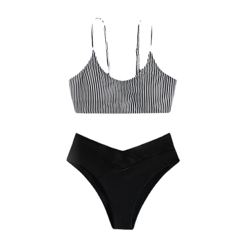 Damen Triangel-Bikini-Set mit modischem gestreiftem Oberteil und hochgeschnittenem Höschen Echo Archiv