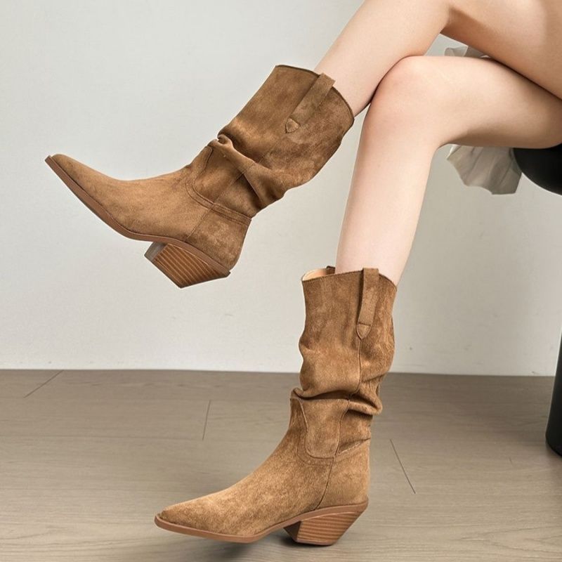 Damen Slouchy Western‑Stiefeletten mit spitzer Zehenform und sculpted Blockabsatz Echo Archiv
