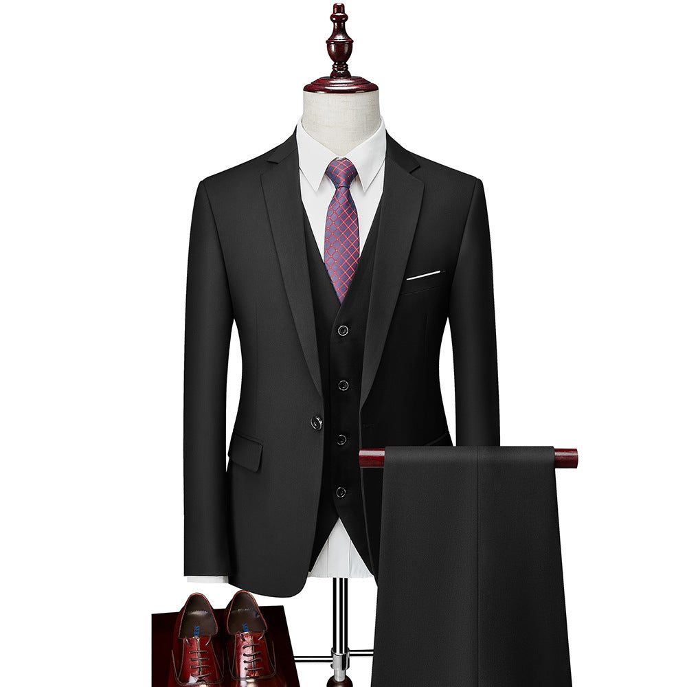 Herren Dreiteiliger Slim-Fit Businessanzug mit Weste und schmaler Silhouette Echo Archiv