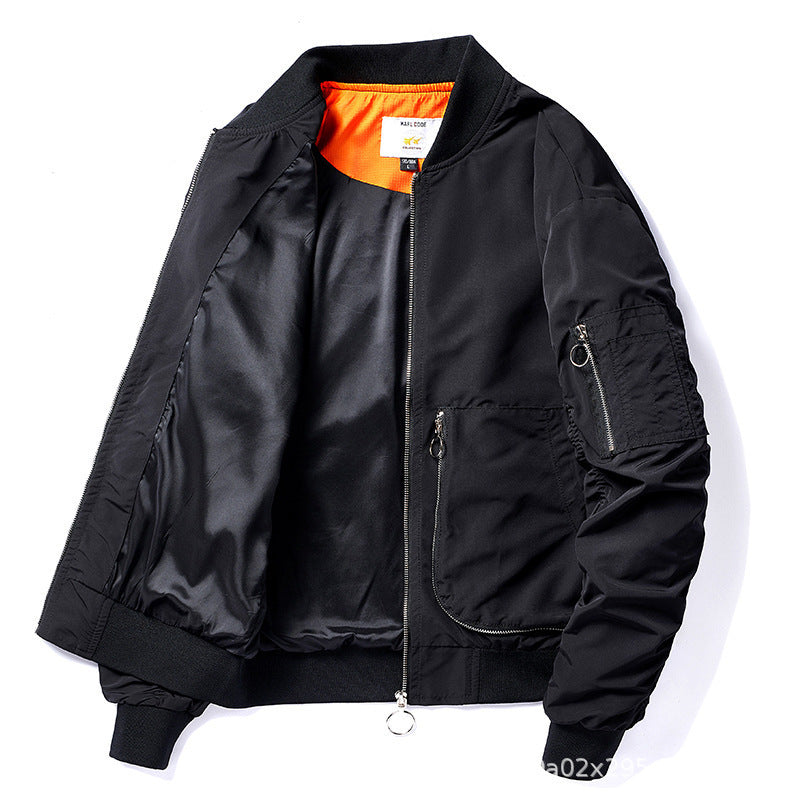 Herren moderne Nylon-Bomberjacke im Pilotenstil mit Utility-Ärmeltasche und kontrastierendem Innenfutter – Brevano