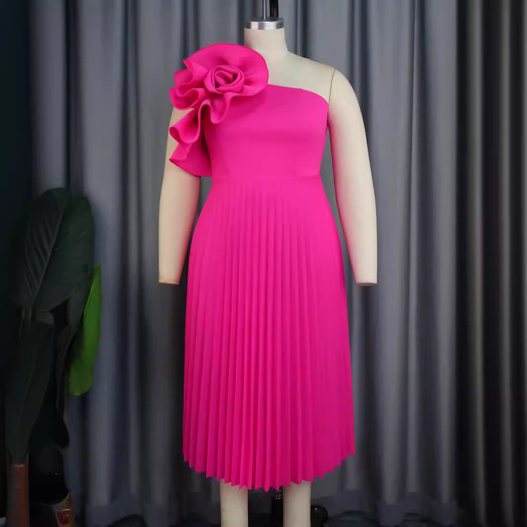Damen Faltenrock Abendkleid mit asymmetrischem Schnitt und dekorativer Blütenapplikation Echo Archiv