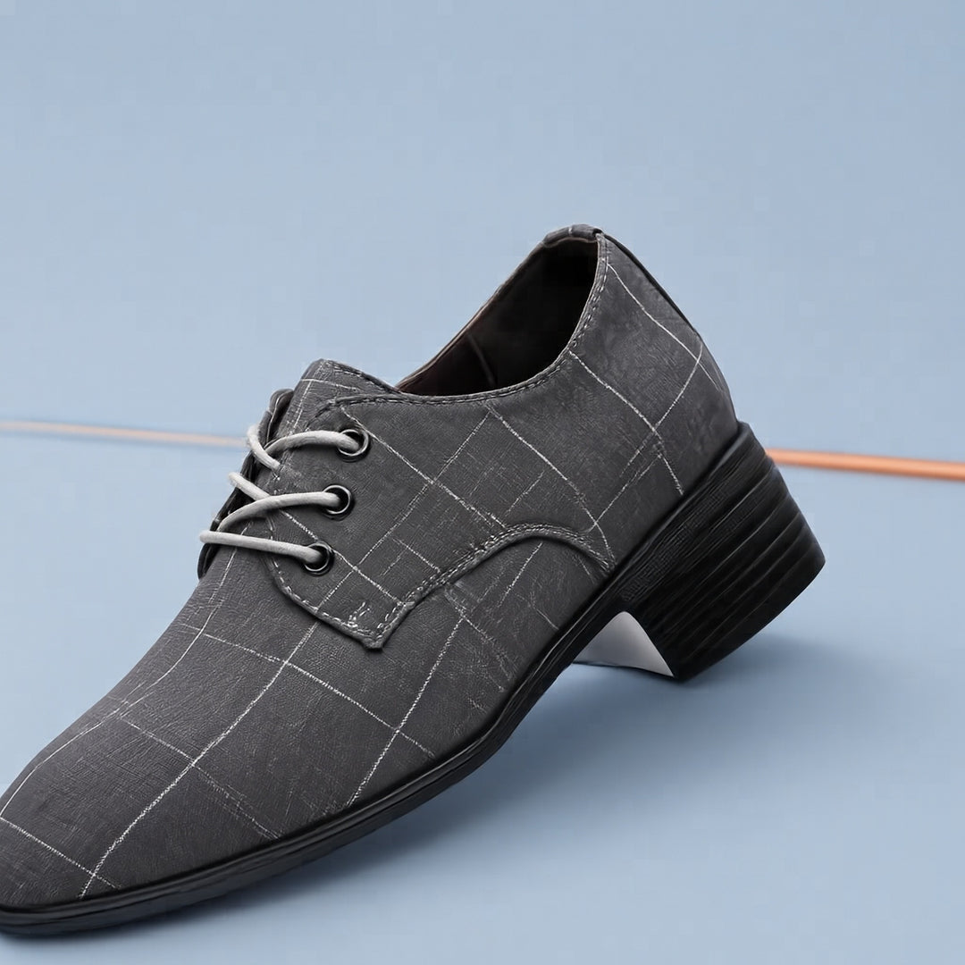 Herren Elegante Schnürschuhe im modernen Karomuster Echoarchiv