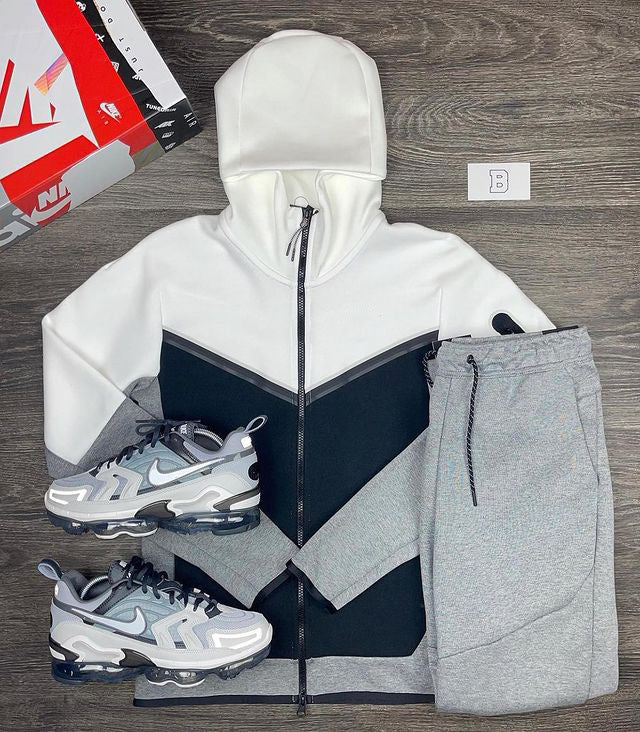 Herren sportliches Hoodie-Set mit atmungsaktiven Eigenschaften und modernen Kontrastdetails Echoarchiv