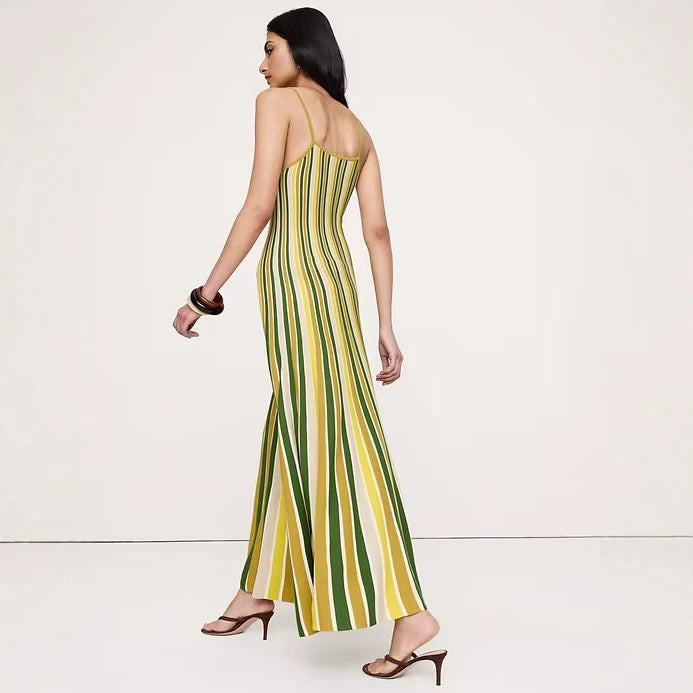 Damen nan elegantes Maxikleid im Unterkleid-Stil mit Spaghettiträgern, tailliertem Schnitt und weitem Saum Echo Archiv