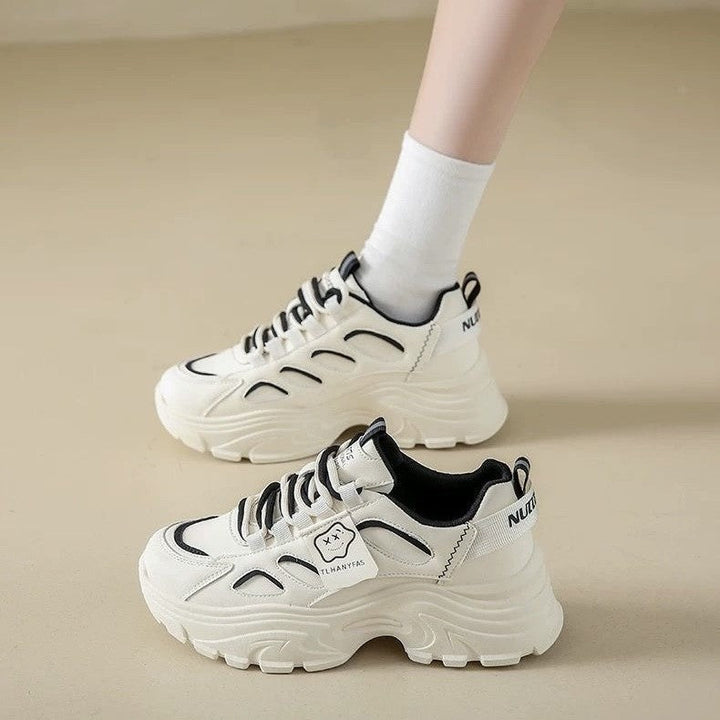 Damen Sportliche Chunky Sneakers mit atmungsaktiver Sohle und eleganten Designelementen Echo Archiv