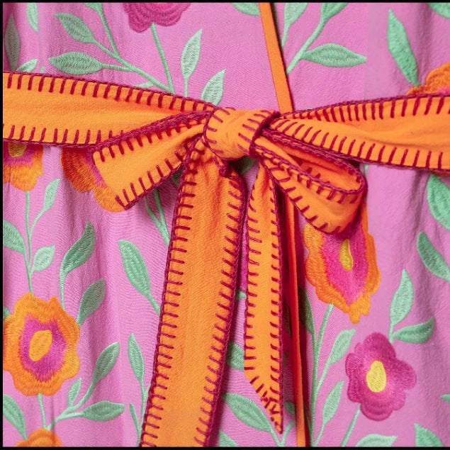 Damen Bestickte Kimonojacke mit Blumenstickerei, Bindegürtel und kontrastierendem Besatz Echo Archiv