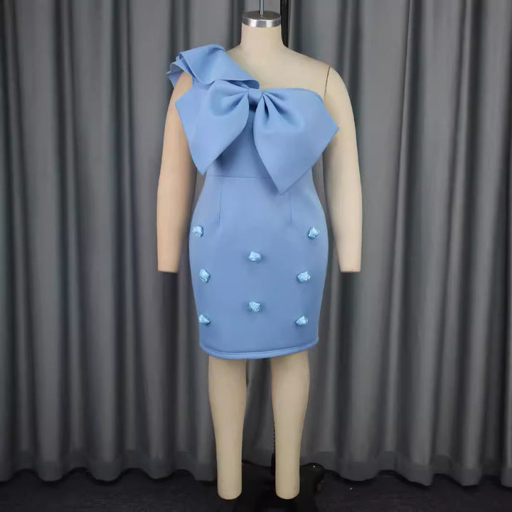 Damen figurbetontes Cocktailkleid mit voluminösem Schleifendesign Echo Archiv