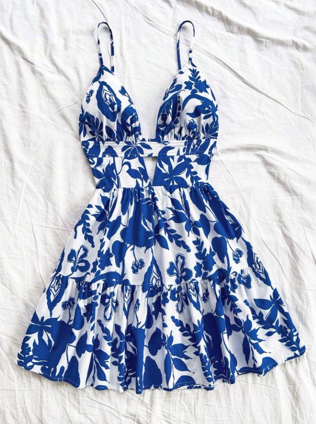 Damen Sommerkleid mit verspieltem Babydoll-Schnitt und floralem Design Echo Archiv
