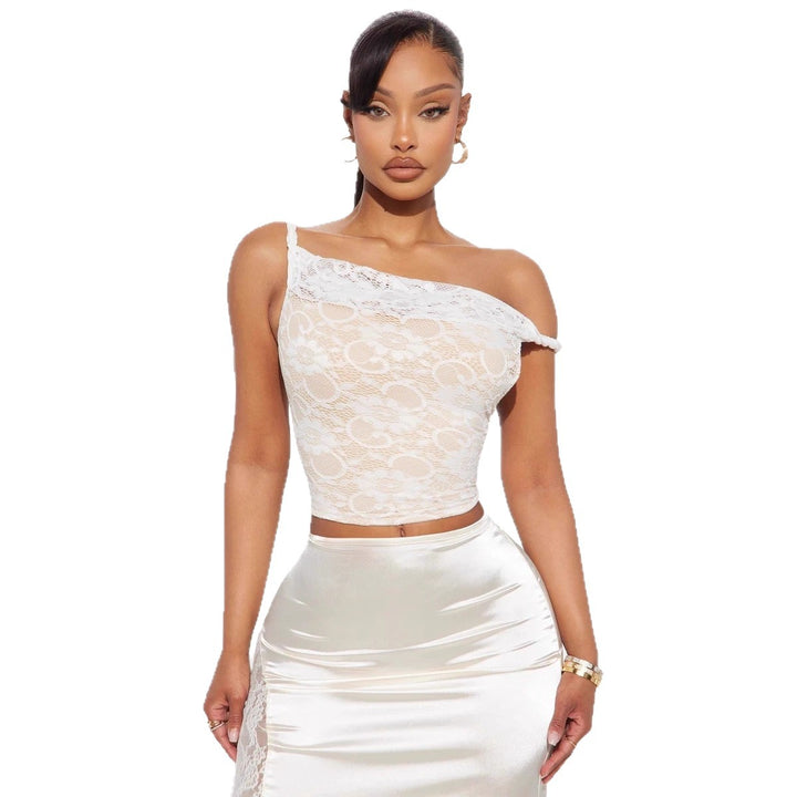 Damen Spitzenoberteil mit asymmetrischem Ausschnitt und romantischen Details Echo Archiv