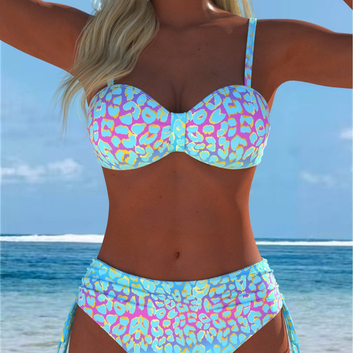Damen Bikini-Set mit modischem geometrischem Muster und hohen Schnittformen Echo Archiv