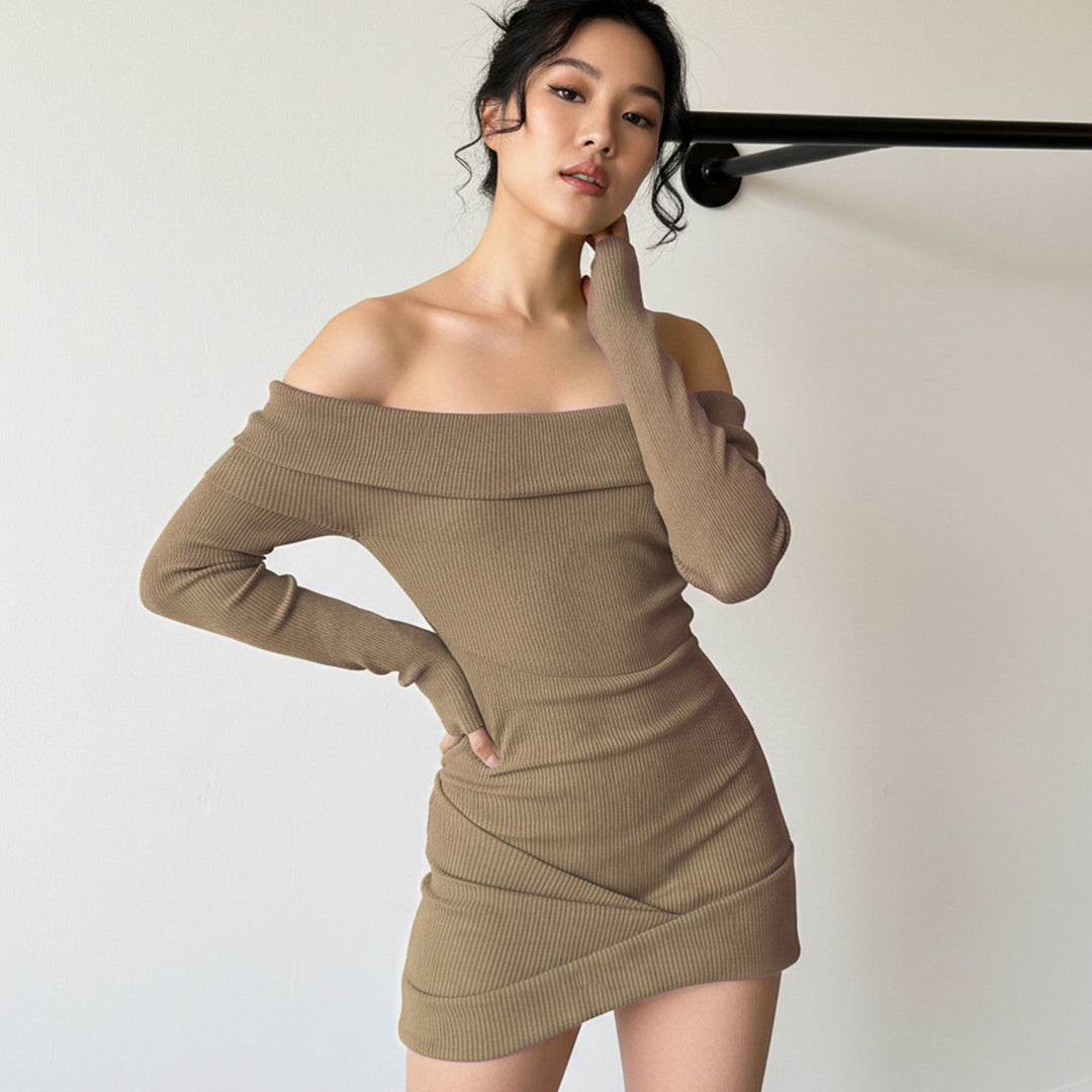 Damen figurbetontes Off-Shoulder Kleid aus Rippstrick Echo Archiv