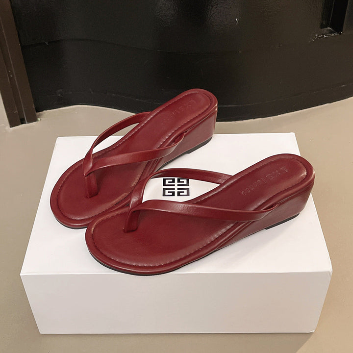 Damen eleganter Wedgesandalen mit schimmerndem Design Echoarchiv