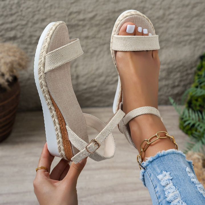 Damen Wedge-Sandalen mit raffiniertem Riemendesign und hochwertiger Bast-Details Echoarchiv