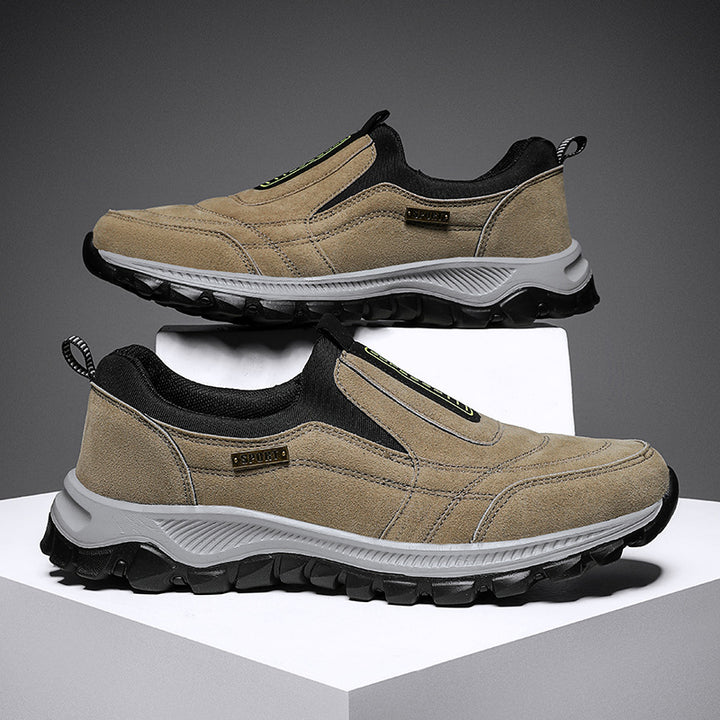 Herren robuste Slip-On Outdoor-Sneaker aus Veloursimitat mit griffiger Trailsohle – Norré