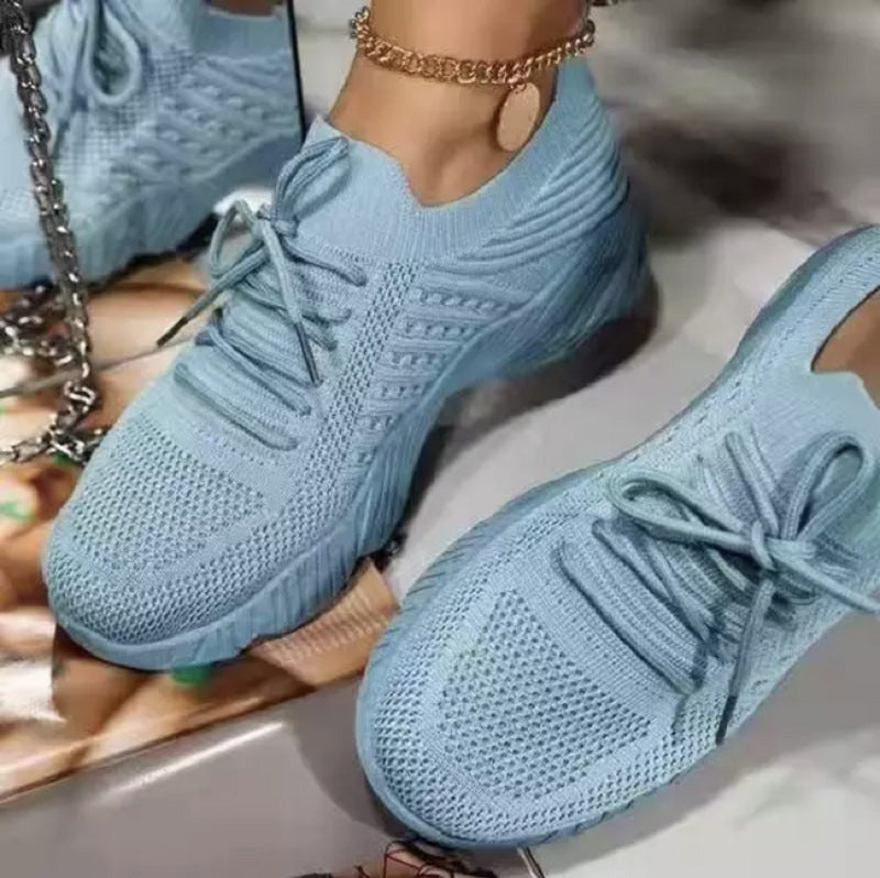 Damen  leichte Strick-Sneaker mit sockenähnlichem Obermaterial, gepolsterter Komfortsohle und flexibler Profil-Laufsohle Echo Archiv