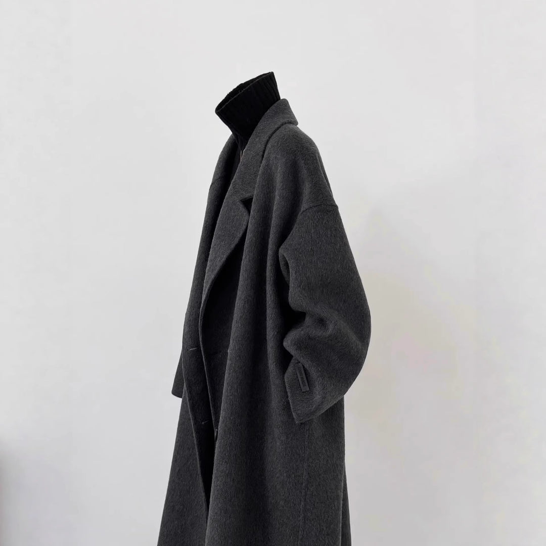 Damen Oversize Wollmantel mit weitem Revers und entspannter Silhouette Echo Archiv