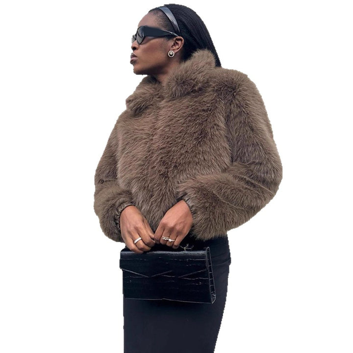 Damen Kurzer Boxy Kunstpelz-Blouson mit voluminösem Schalkragen und gefütterter Innenverarbeitung Echoarchiv