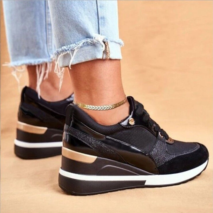 Damen nan Keil-Sneaker mit innenliegender Keilsohle und Materialmix Echo Archiv