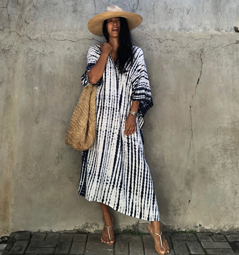 Damen Strandkleid mit buntem Batikdesign und weit geschnittenen Ärmeln Echo Archiv