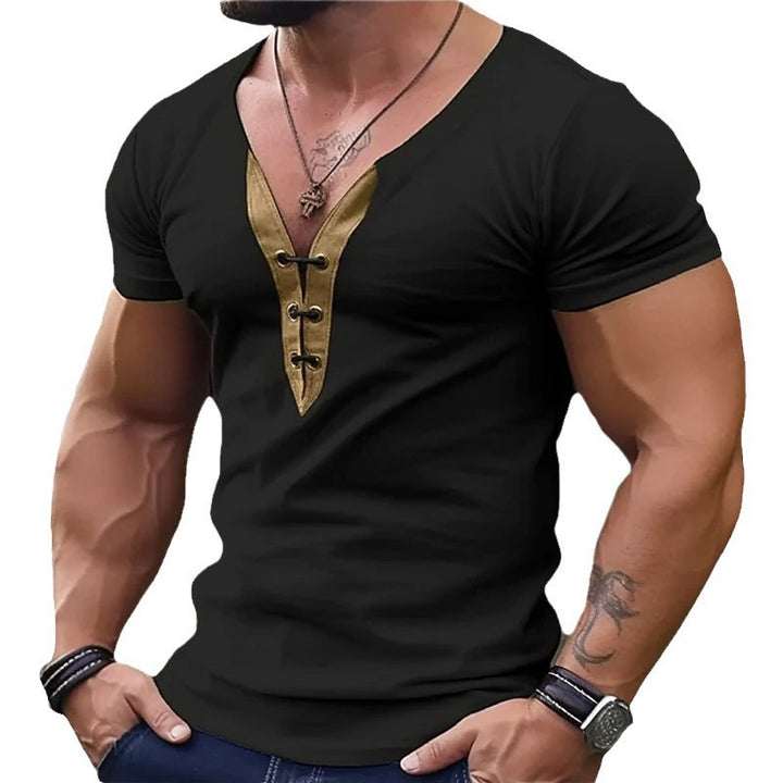 Herren Trendiges Kurzarmshirt mit dekorativem V-Ausschnitt und Knopfdetails Echoarchiv