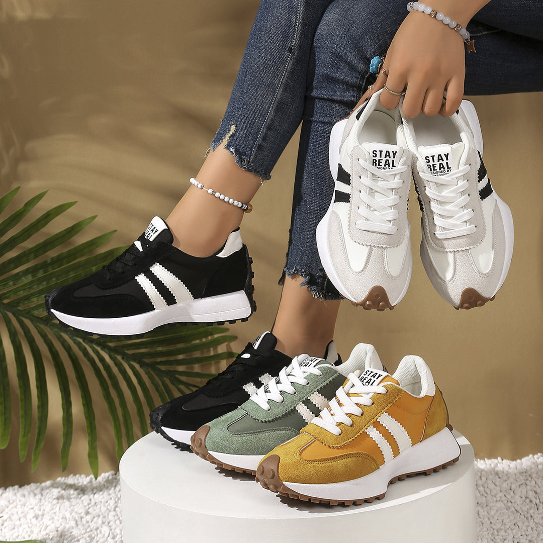 Damen Retro-Plateau-Sneaker mit Velours- und Mesh-Mix – Névara